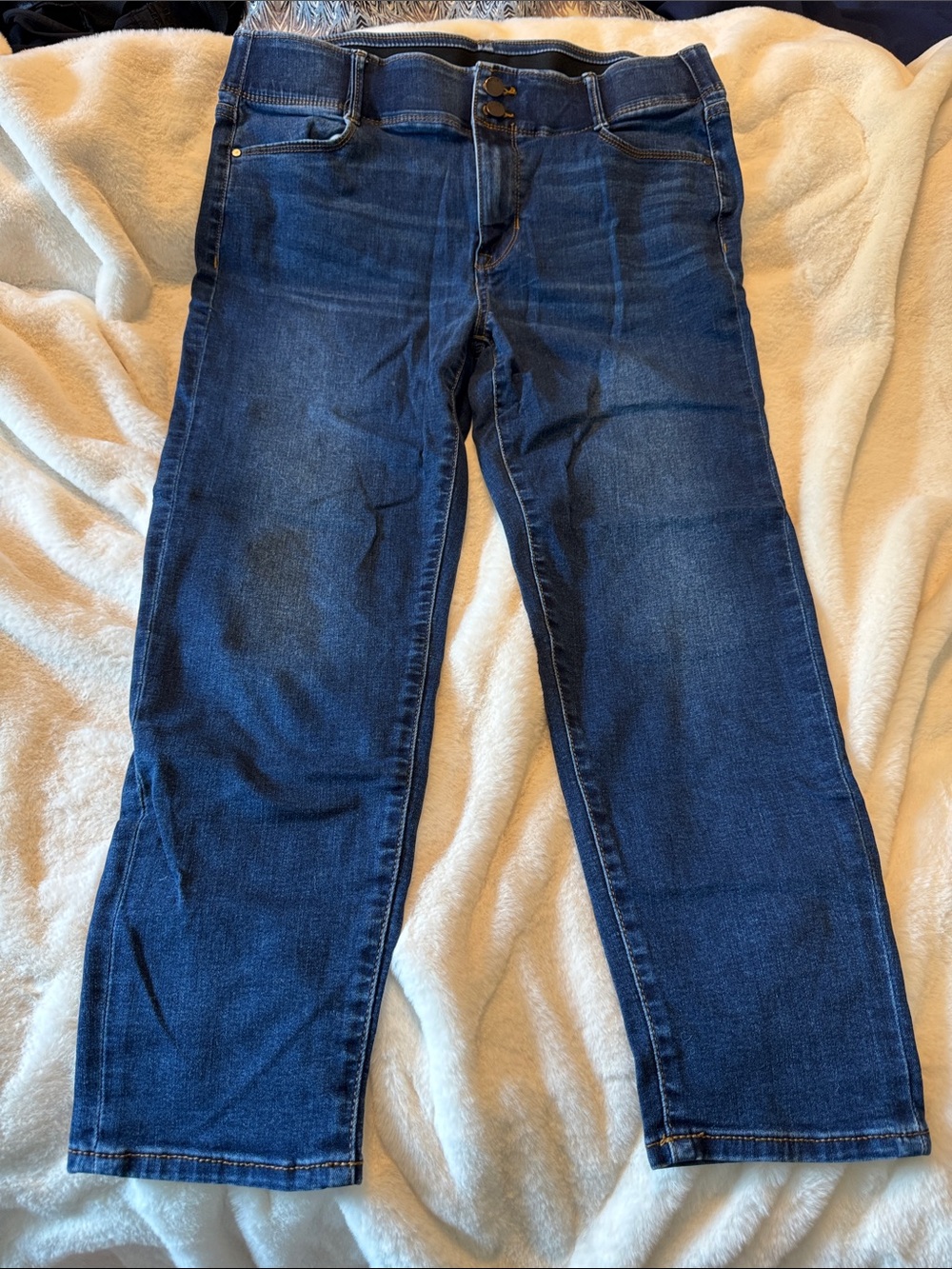 Women’s Dark Blue Stretch Denim Ankle Jeans